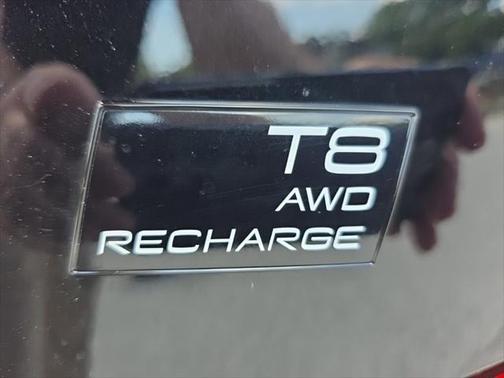 2024 Volvo S60 Recharge Plug-In Hybrid T8 Plus Black Edition
