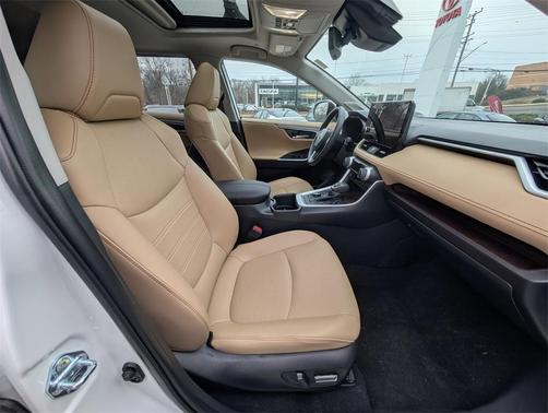 2025 Toyota RAV4 Limited