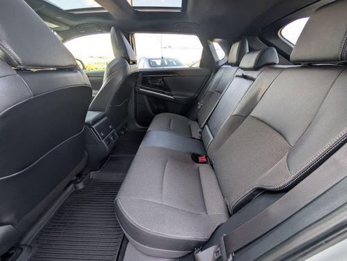 Wind Chill Pearl 2024 Toyota bZ4X XLE