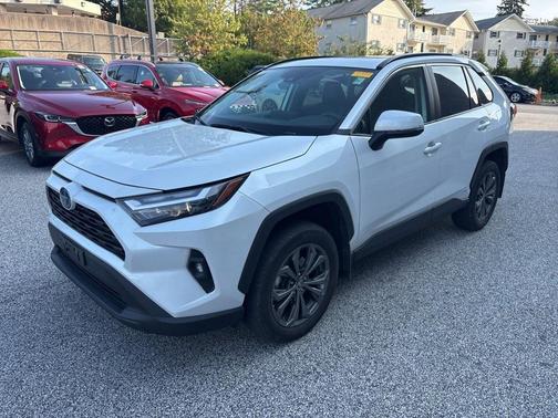 2023 Toyota RAV4 Hybrid XLE Premium