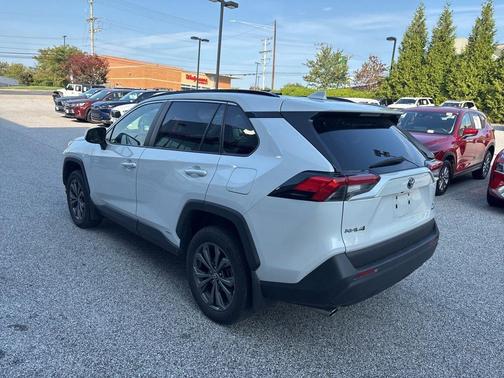 2023 Toyota RAV4 Hybrid XLE Premium