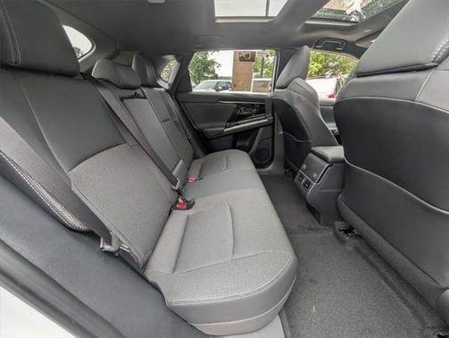 2025 Toyota bZ4X XLE