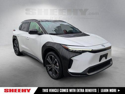 Wind Chill Pearl w/Black Roof 2023 Toyota bZ4X Limited
