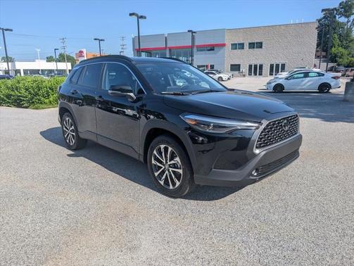 2025 Toyota Corolla Cross XLE