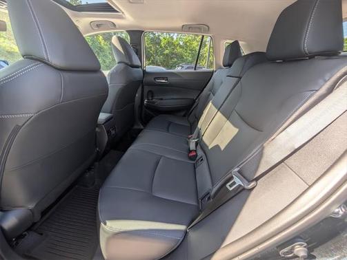 2025 Toyota Corolla Cross XLE