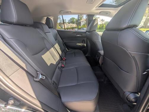 2025 Toyota Corolla Cross XLE