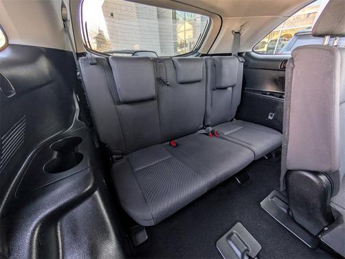 2016 Toyota Highlander LE