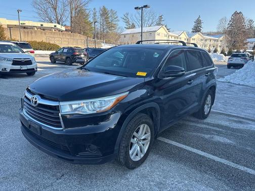 2016 Toyota Highlander LE