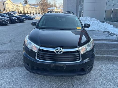 2016 Toyota Highlander LE