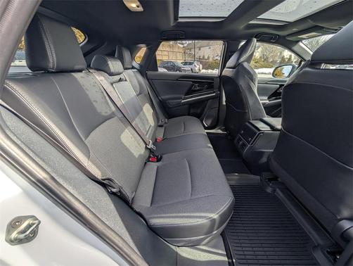 2025 Toyota bZ4X XLE