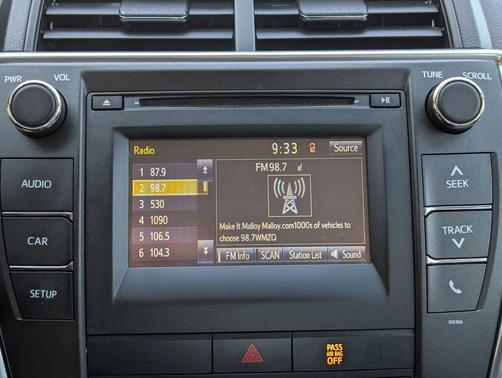 Pearl 2015 Toyota Camry LE