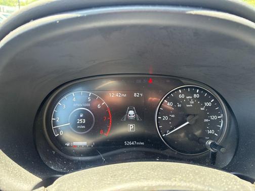 Boulder Gray 2021 Nissan Kicks SR
