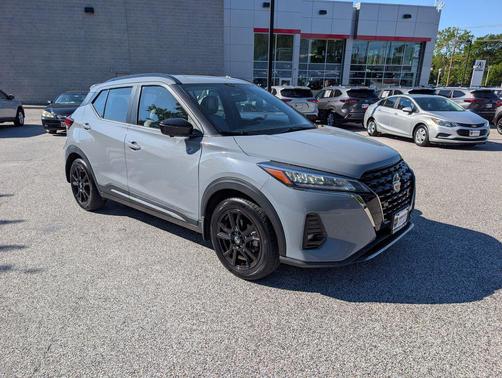 Boulder Gray 2021 Nissan Kicks SR
