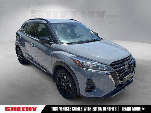 Boulder Gray 2021 Nissan Kicks SR