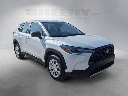 Pearl 2025 Toyota Corolla Cross L