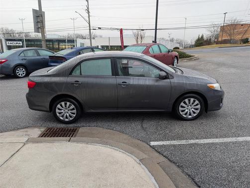 2013 Toyota Corolla LE