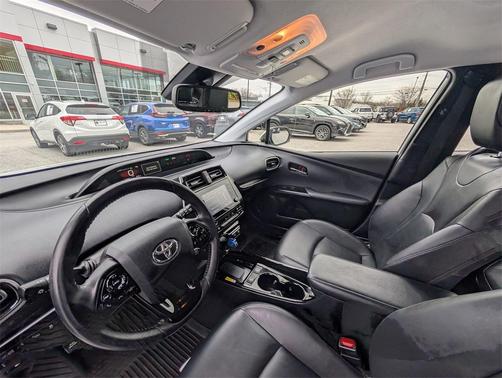 2022 Toyota Prius XLE