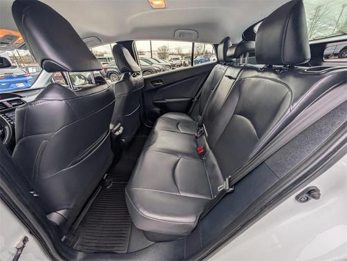 2022 Toyota Prius XLE