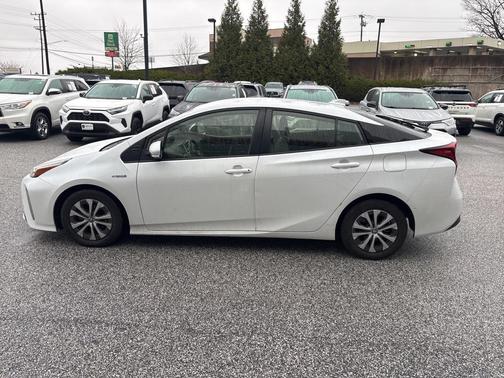 2022 Toyota Prius XLE