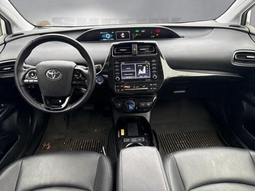 2022 Toyota Prius XLE
