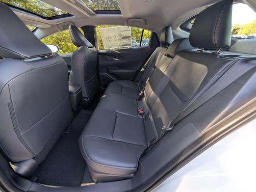 Wind Chill Pearl 2026 Toyota Prius L