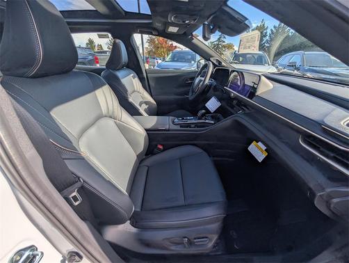 2026 Toyota Crown Platinum