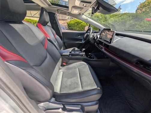 2024 Toyota Prius Prime SE