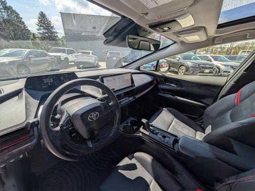 2024 Toyota Prius Prime SE