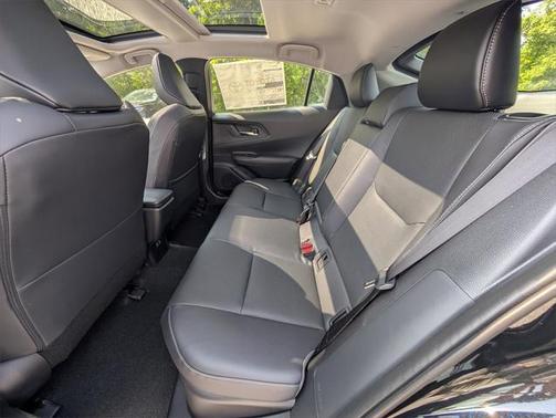 2025 Toyota Prius L