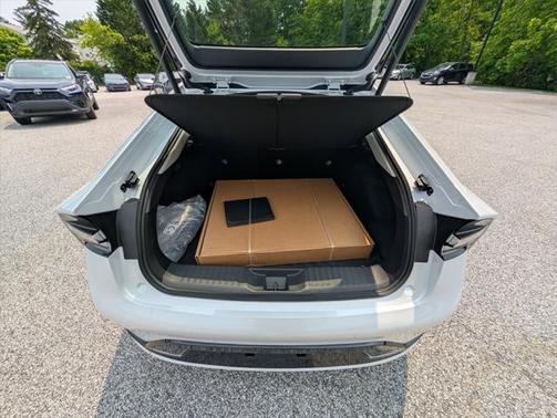 2025 Toyota Prius L