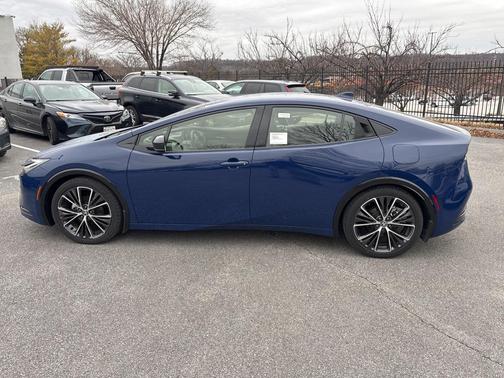 2024 Toyota Prius XLE