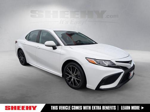 Super White 2021 Toyota Camry SE