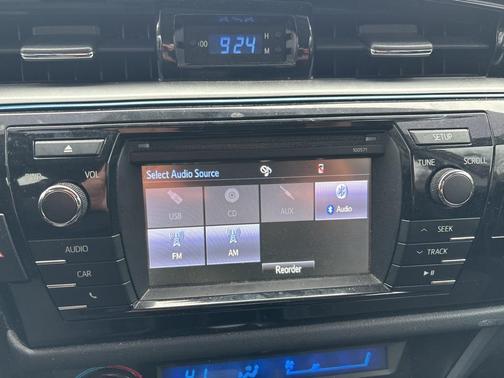 2016 Toyota Corolla LE Plus