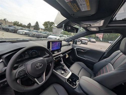 2025 Toyota RAV4 Hybrid SE