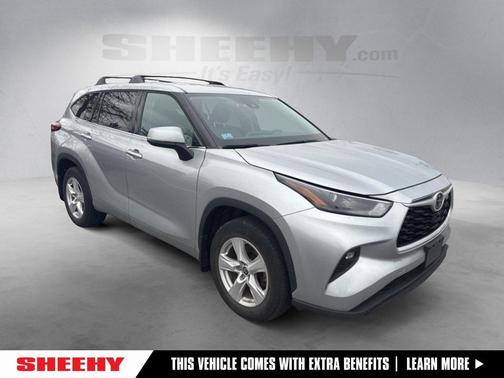 2022 Toyota Highlander LE