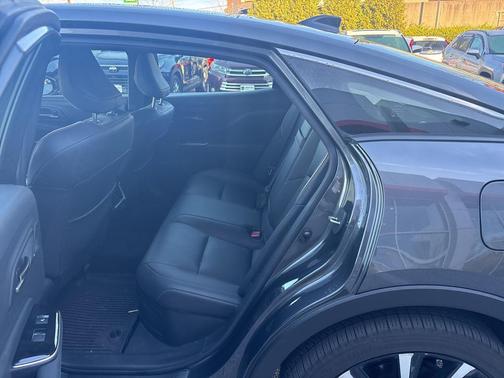 2024 Toyota Crown Platinum