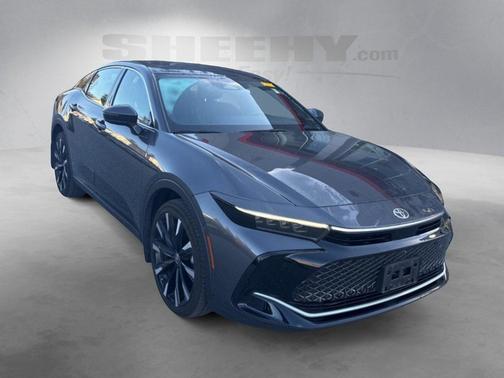 2024 Toyota Crown Platinum