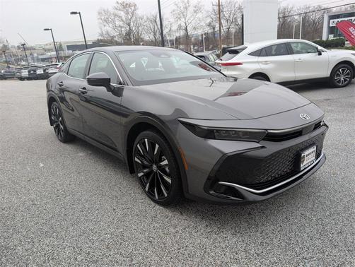 2024 Toyota Crown Platinum