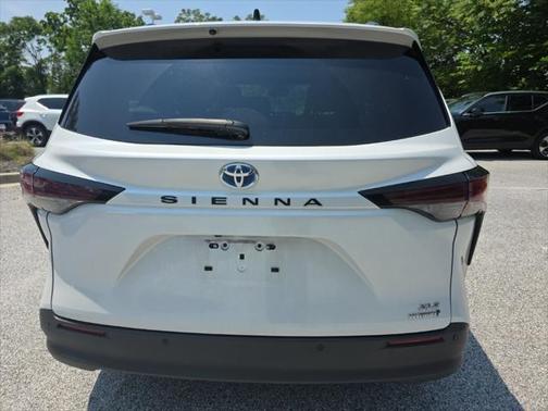 2023 Toyota Sienna XLE 7 Passenger