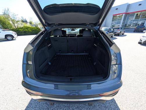 Daytona Gray Pearl Effect 2023 Audi Q5 45 S line Premium Plus