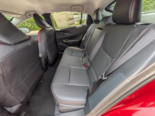 2025 Toyota Prius L