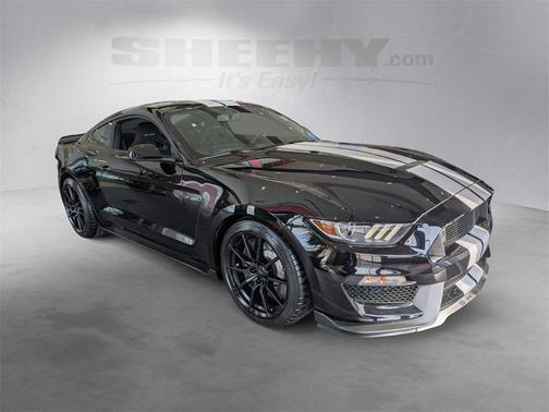 2017 Ford Shelby GT350R Base