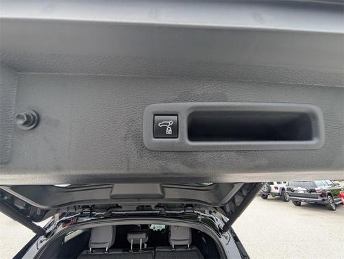 2024 Toyota Sienna Woodland Edition