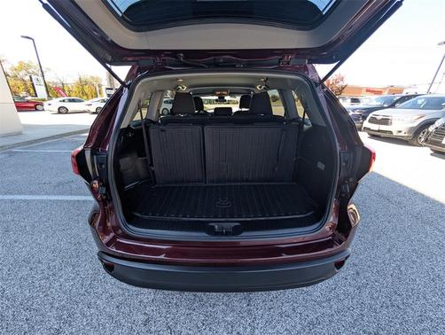 2018 Toyota Highlander LE