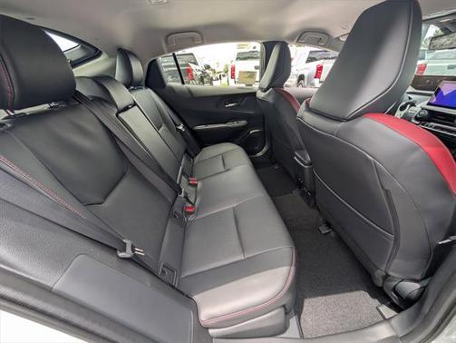 2025 Toyota Prius L