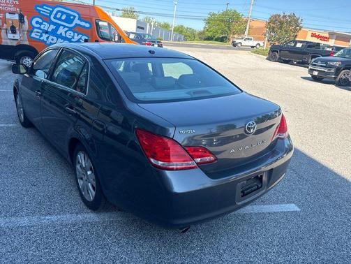 Magnetic Gray 2010 Toyota Avalon XLS