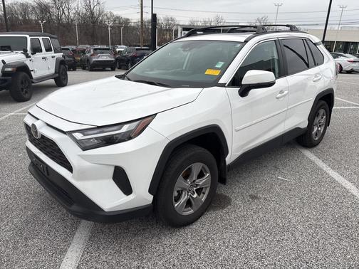2025 Toyota RAV4 XLE