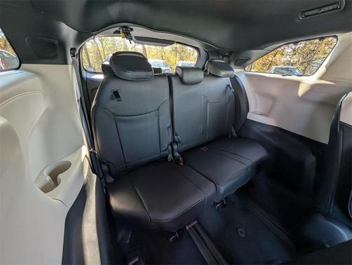 2025 Toyota Sienna Limited