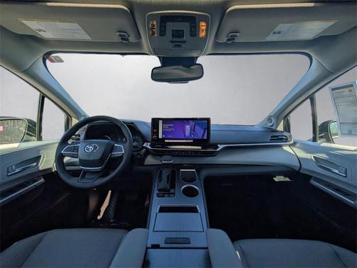 2025 Toyota Sienna XLE 7 Passenger
