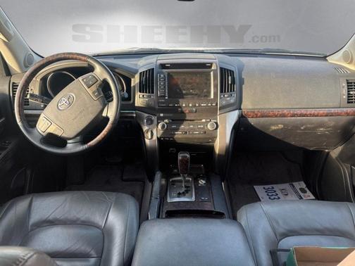 2011 Toyota Land Cruiser Base